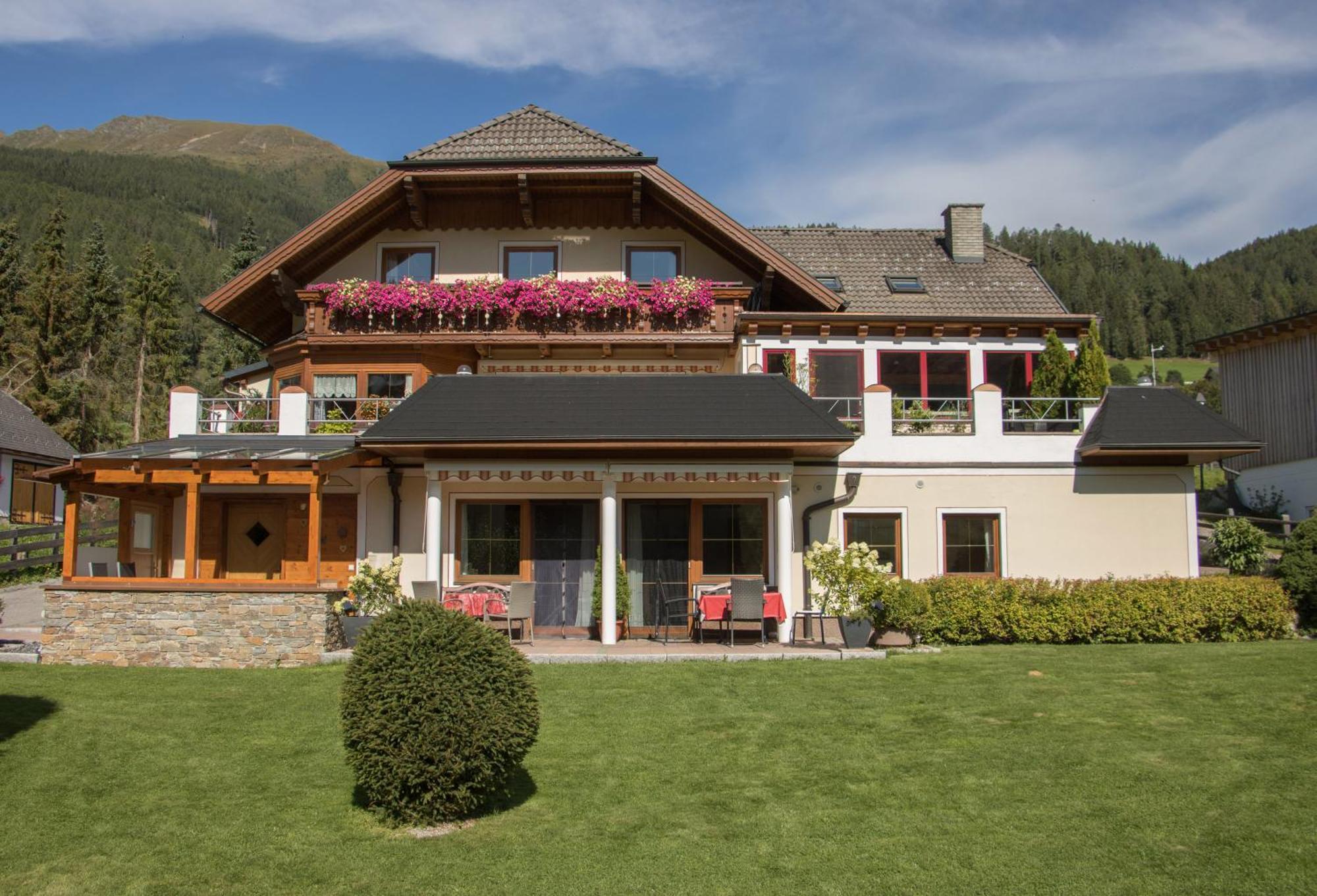 Lungau Apartment - Ferienwohnung Haus Esl Hintergoriach ภายนอก รูปภาพ
